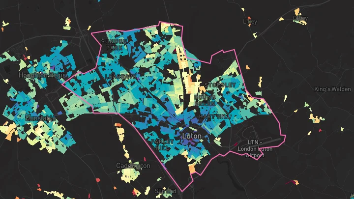 House price heatmap showing property values across Luton