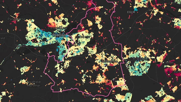 House price heatmap showing property values across Wokingham