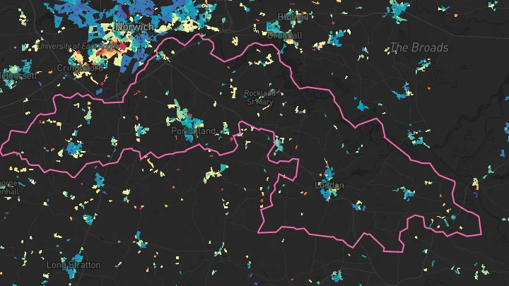 House price heatmap showing property values across Poringland