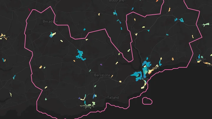 House price heatmap showing property values across West Looe