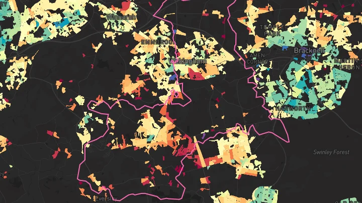 House price heatmap showing property values across Finchampstead
