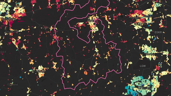 House price heatmap showing property values across North Holmwood