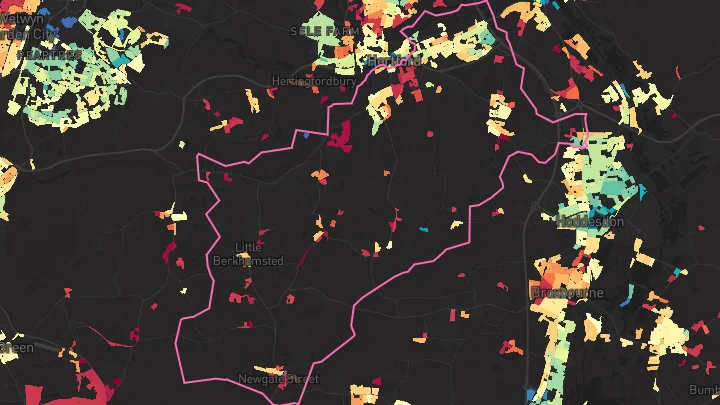 House price heatmap showing property values across Hertford