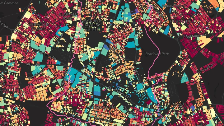 House price heatmap showing property values across Streatham Hill