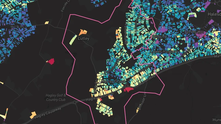 House price heatmap showing property values across Halesowen