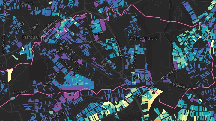 House price heatmap showing property values across Cradley Heath