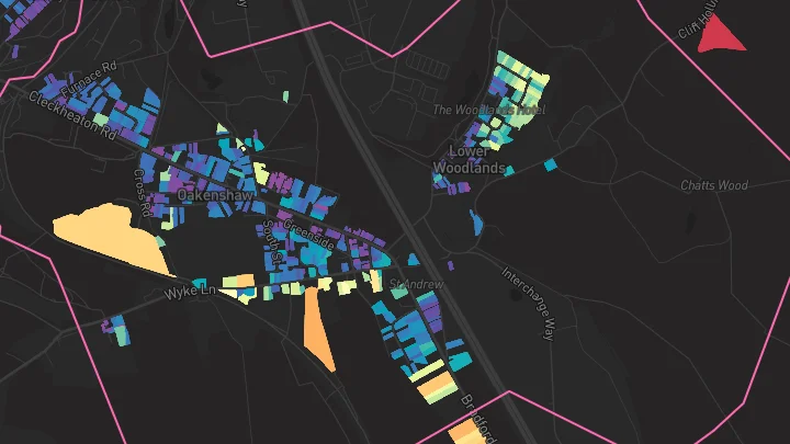 House price heatmap showing property values across Oakenshaw