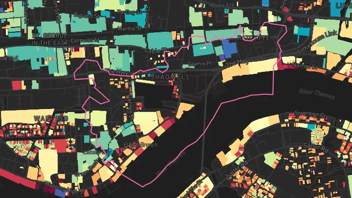 House price heatmap showing property values across Wapping