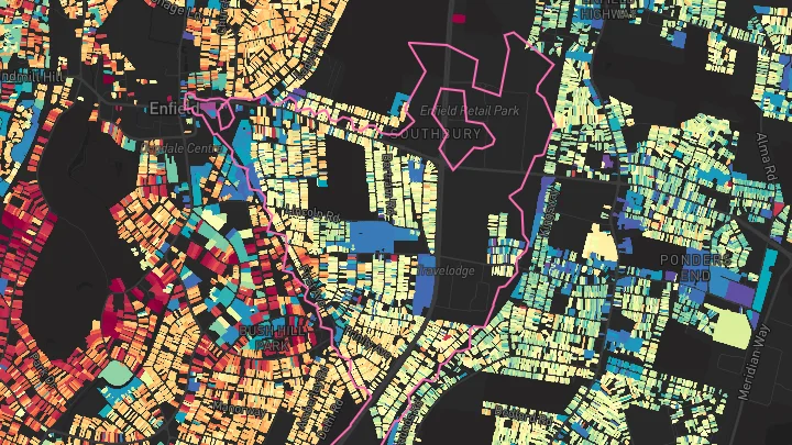 House price heatmap showing property values across Bush Hill Park