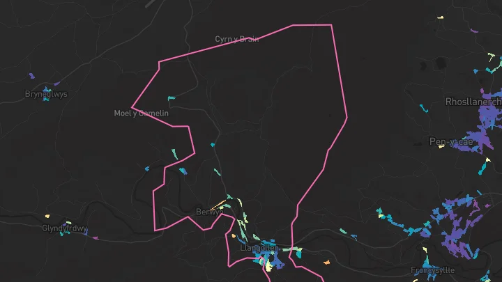 House price heatmap showing property values across Llangollen