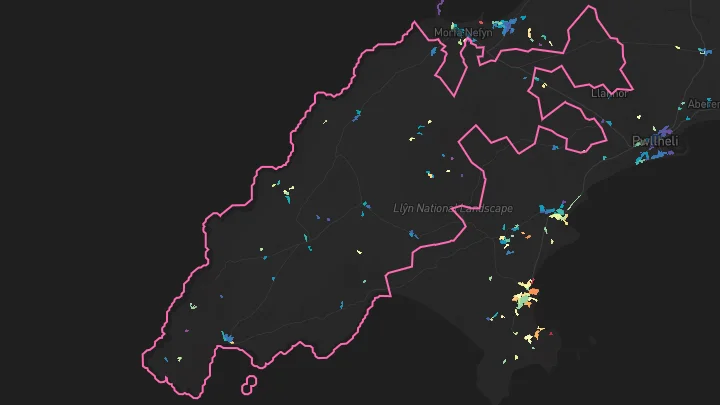 House price heatmap showing property values across Aberdaron
