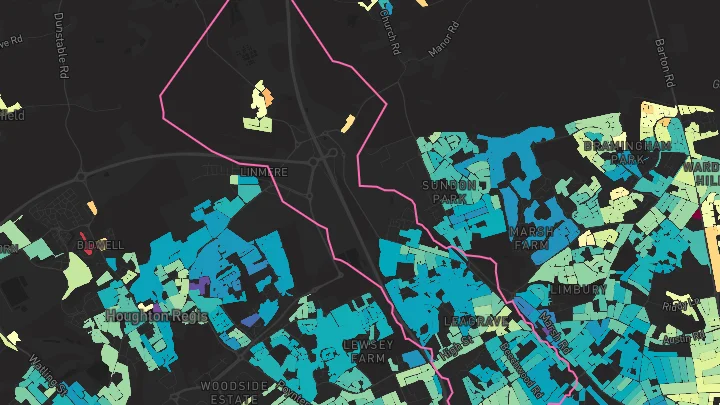 House price heatmap showing property values across Luton