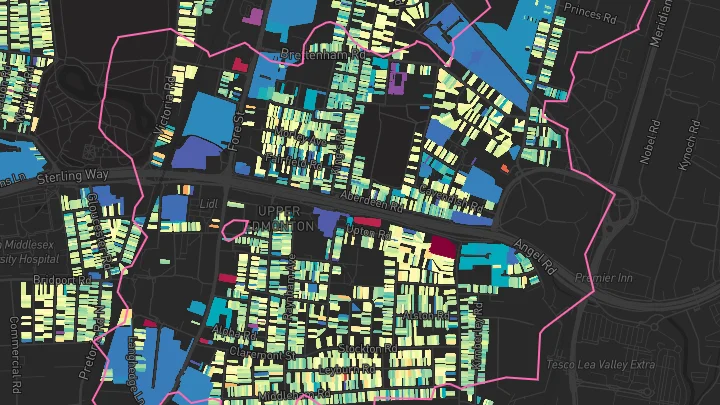 House price heatmap showing property values across Silver Street