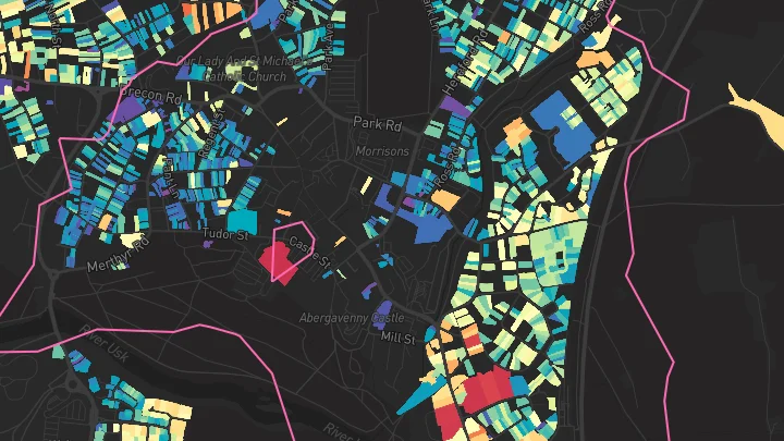 House price heatmap showing property values across Abergavenny