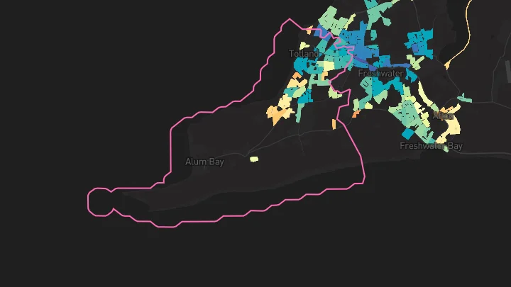 House price heatmap showing property values across Totland Bay