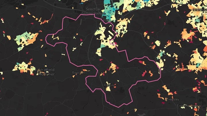 House price heatmap showing property values across Spencers Wood