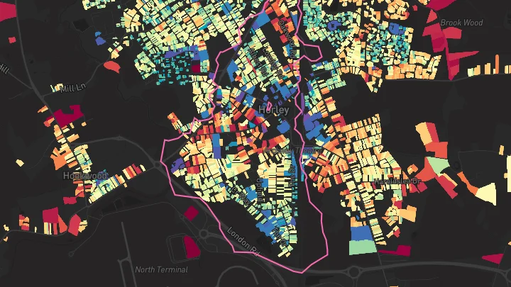 House price heatmap showing property values across Horley