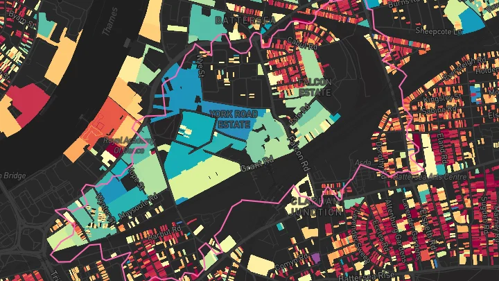 House price heatmap showing property values across Clapham Junction
