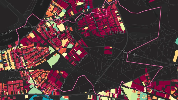 House price heatmap showing property values across Barnes Bridge