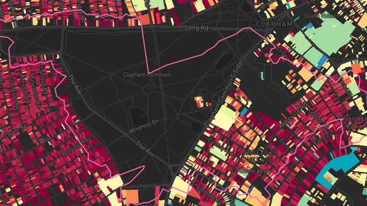 House price heatmap showing property values across Clapham Common