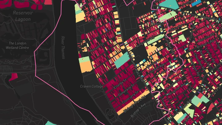 House price heatmap showing property values across Putney Bridge