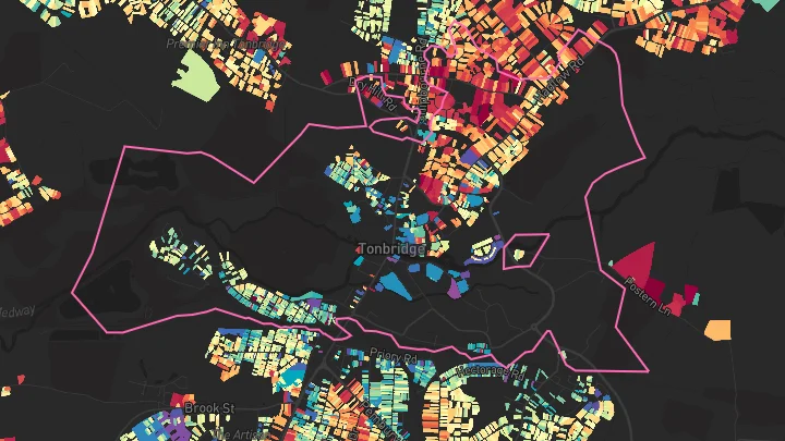House price heatmap showing property values across Tonbridge