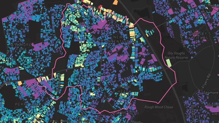 House price heatmap showing property values across Willenhall