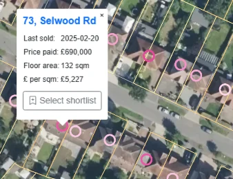 UK house price map showing freehold plot outlines and sold price details for an individual property